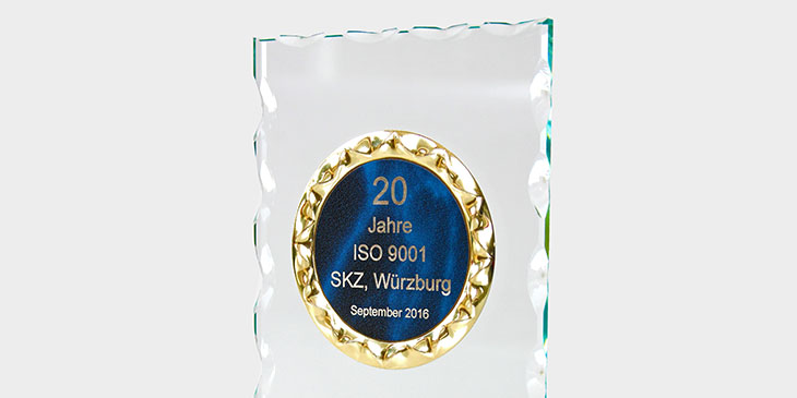 Die Auszeichnung "20 Jahre ISO 9001" von der SKZ Cert
